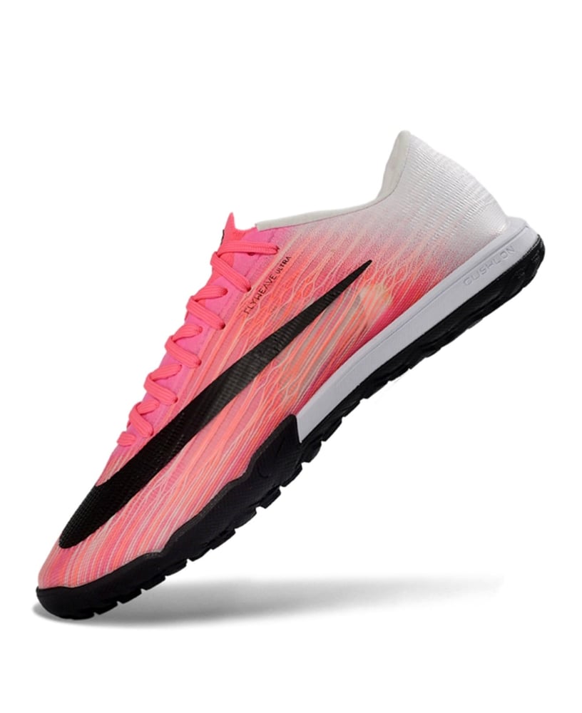 جزمة كرة قدم Nike