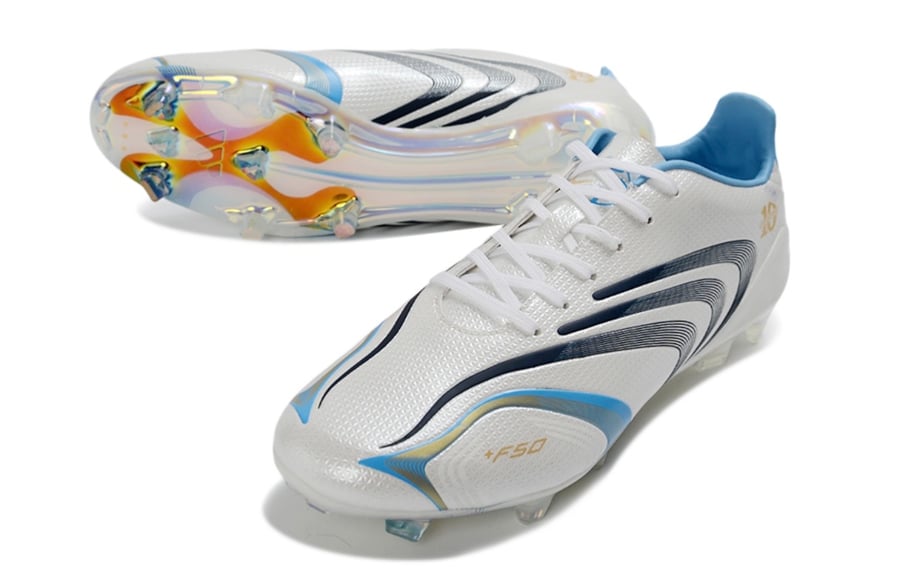 جزمة كرة قدم adidas