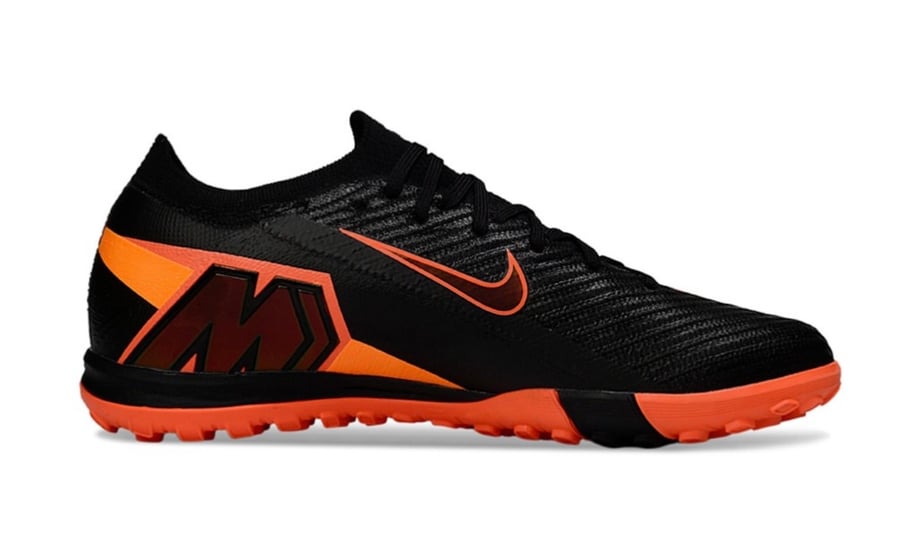 جزمة كرة قدم Nike