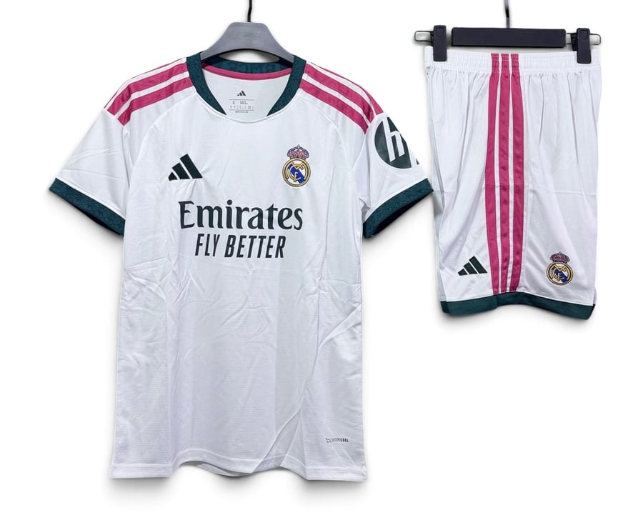 طقم ريال مدريد الاساسي 26/27