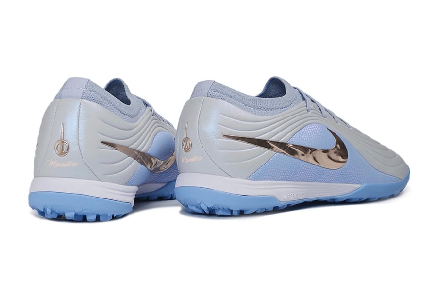 جزمة كرة قدم Nike Tiempo تيمبو