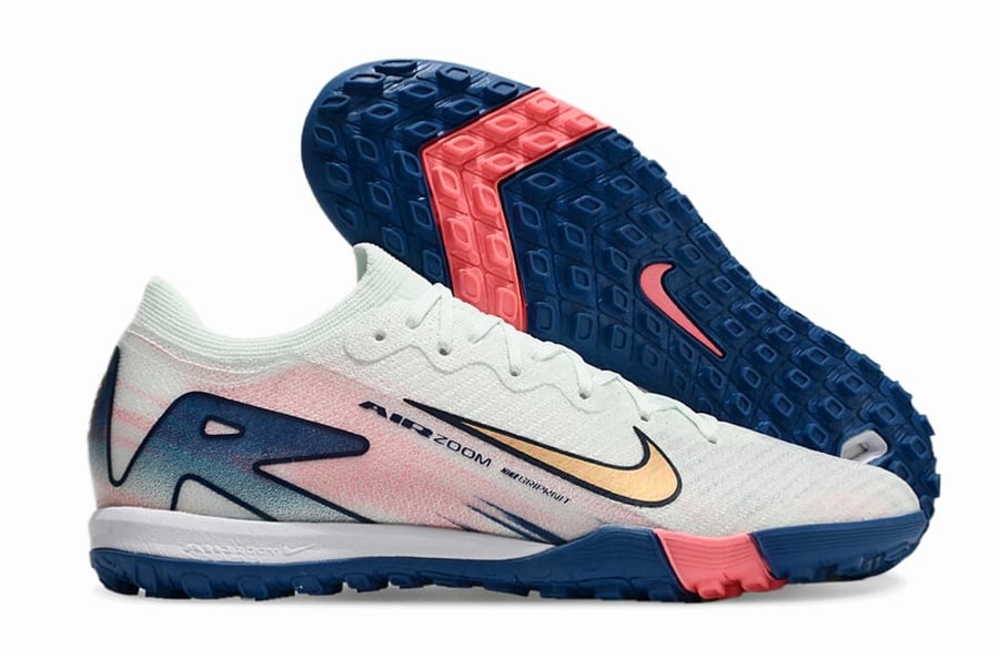 جزمة كرة قدم Nike