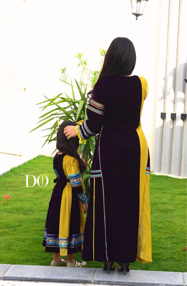 جلابية من المخمل الهندي تطريز عسيري