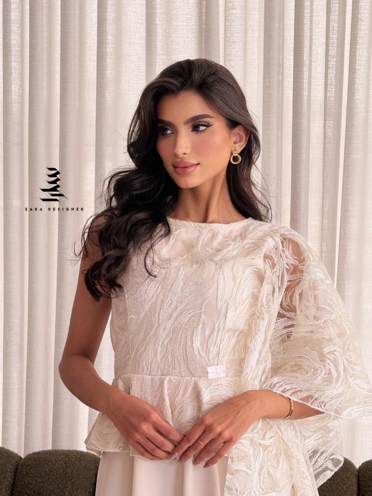 فستان بيج مع تطريز