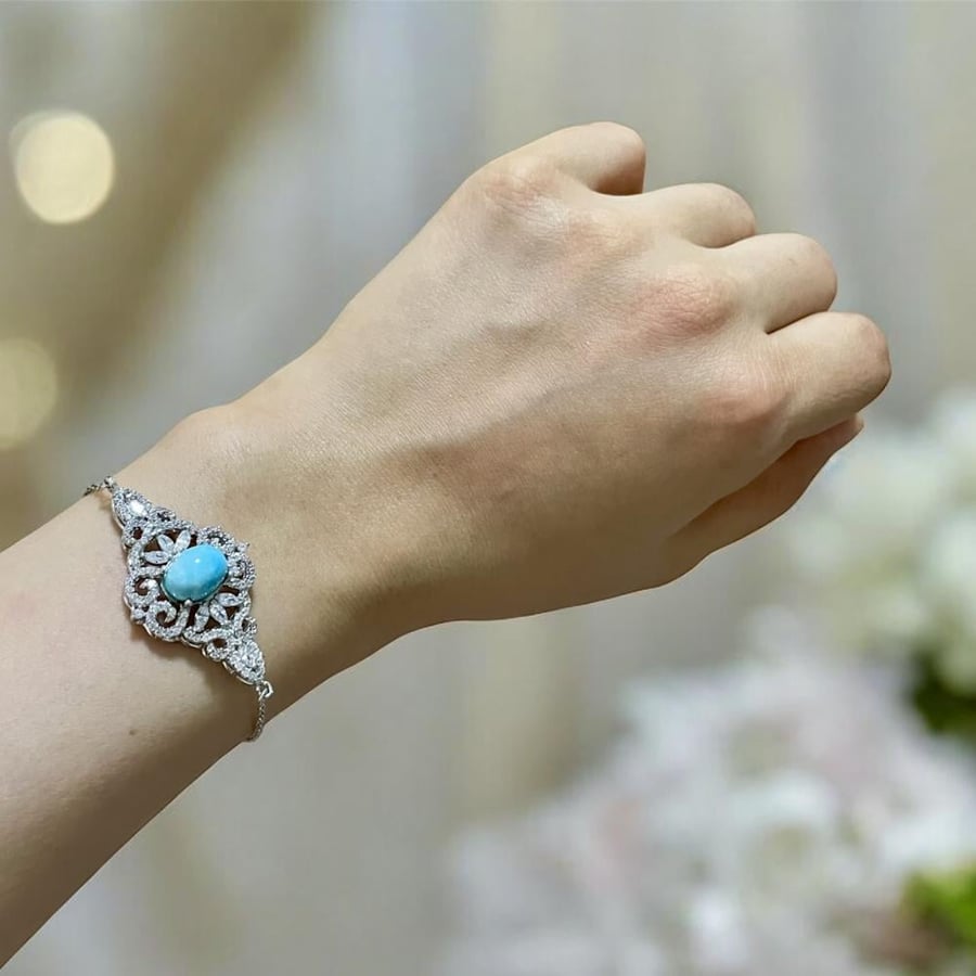 اسورة فضة نسائية بحجر فيروز طبيعي