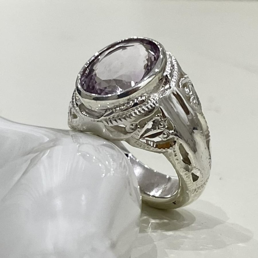 Men's silver ring with amethyst stone