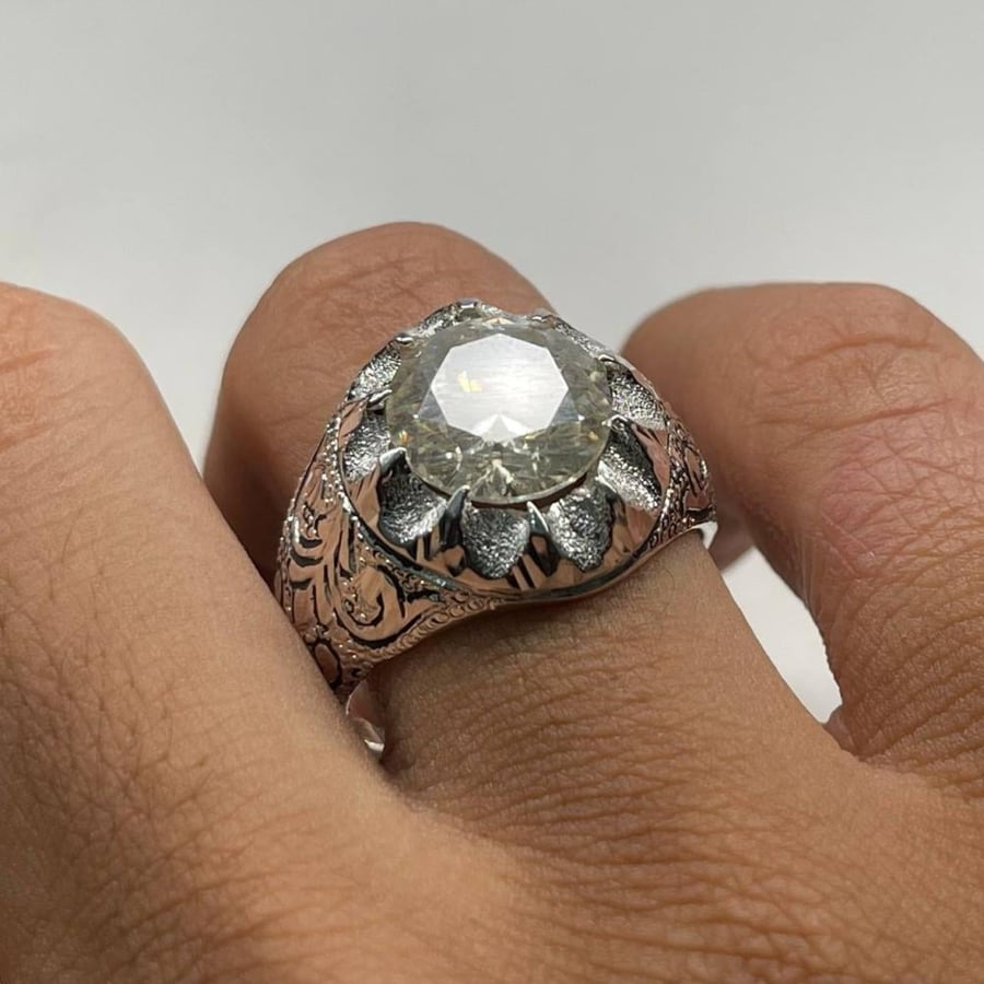 Men's silver ring with mozanite stone, diamond hardness