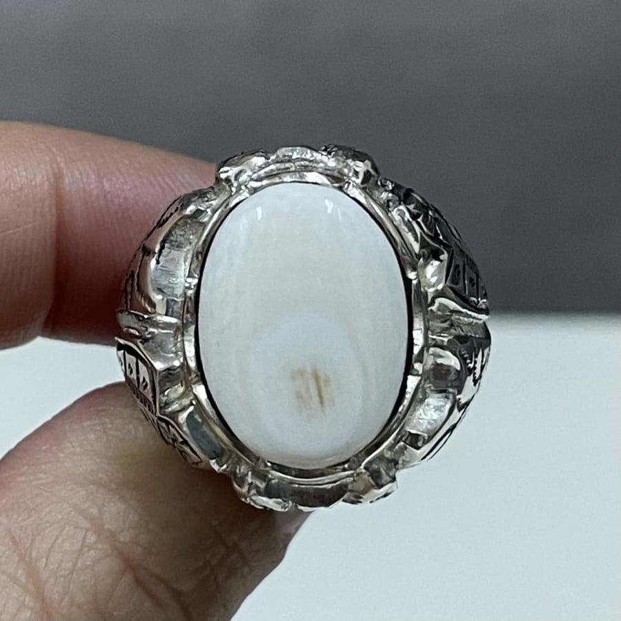 خاتم فضة رجالي بحجر عاج الفيل الطبيعي