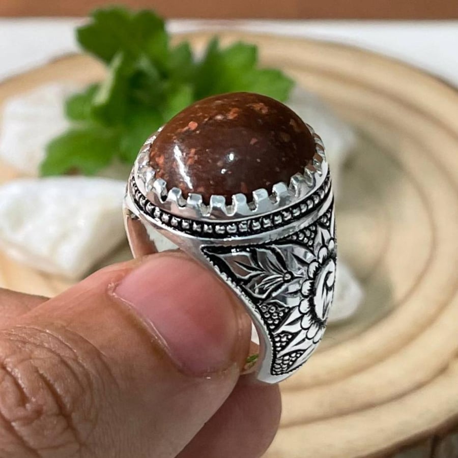 خاتم فضة رجالي بحجر جبل احد طبيعي
