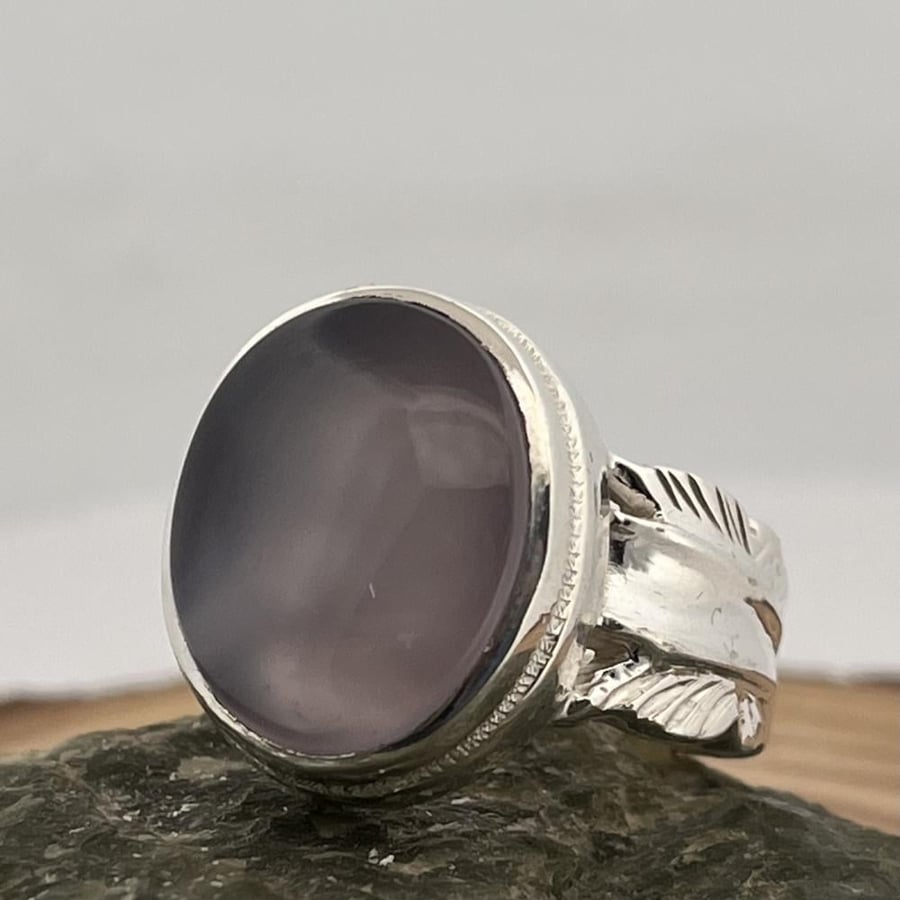 Men's silver ring with natural Yemeni Sossani agate stone