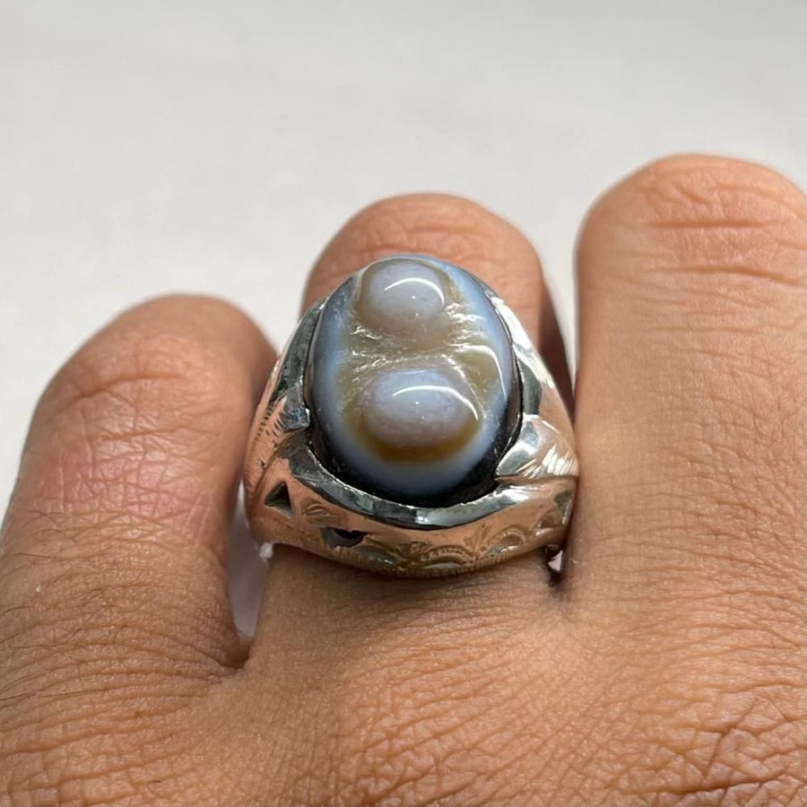 Men's silver ring with natural Sulaimani agate stone