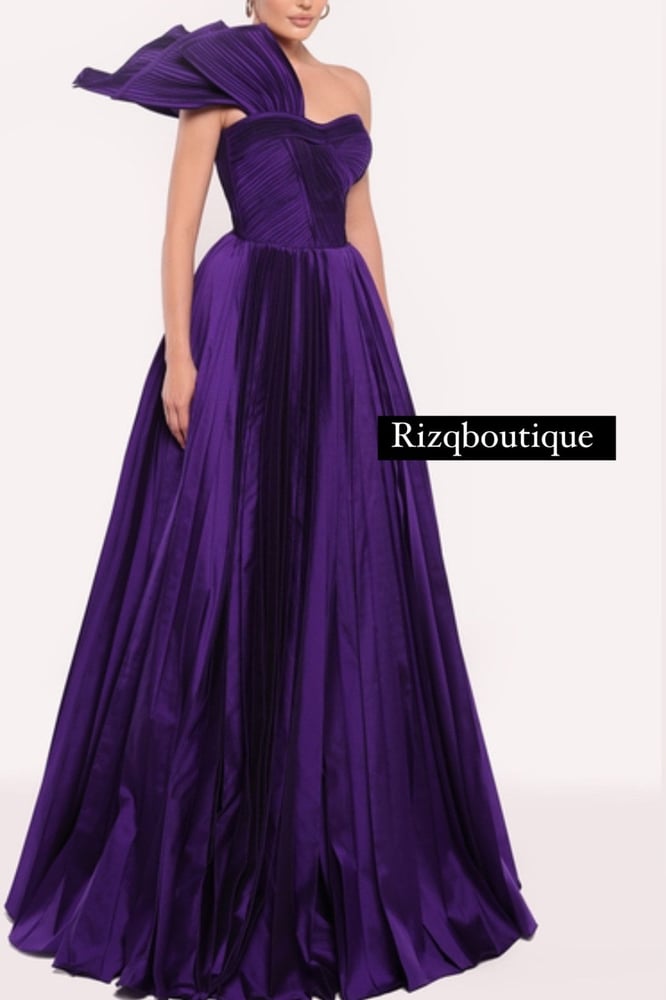 Evening dress 2025