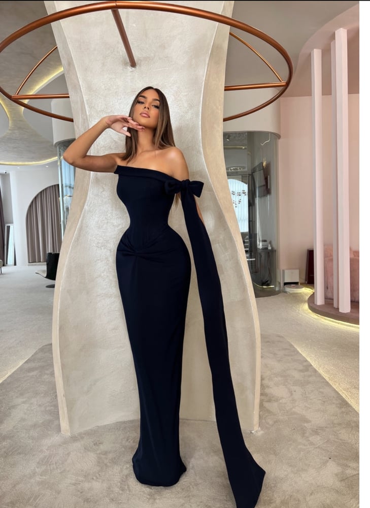 Evening dress 2025