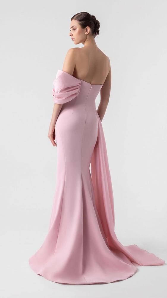 Evening dress 2025