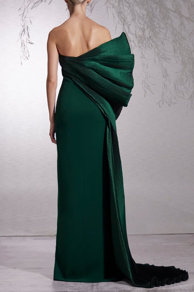 Evening dress 2025