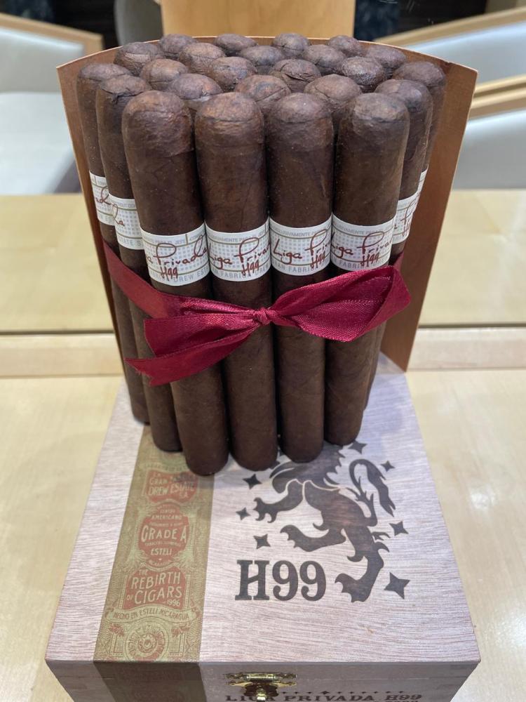 سيجار نيكاراغوا ليجا بريفادا اتش 99 كوروجو تورو Liga Privada H99 Toro