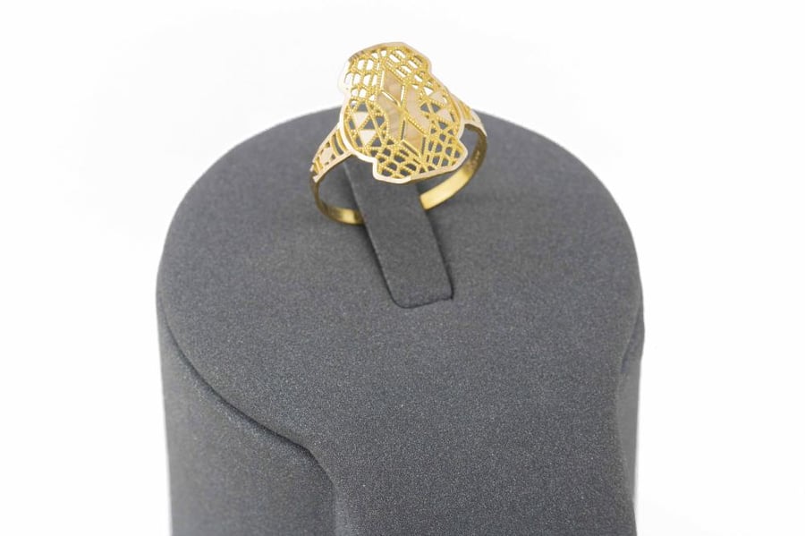 Trends Ring - Geometric Shapes - 21 Karat Gold.