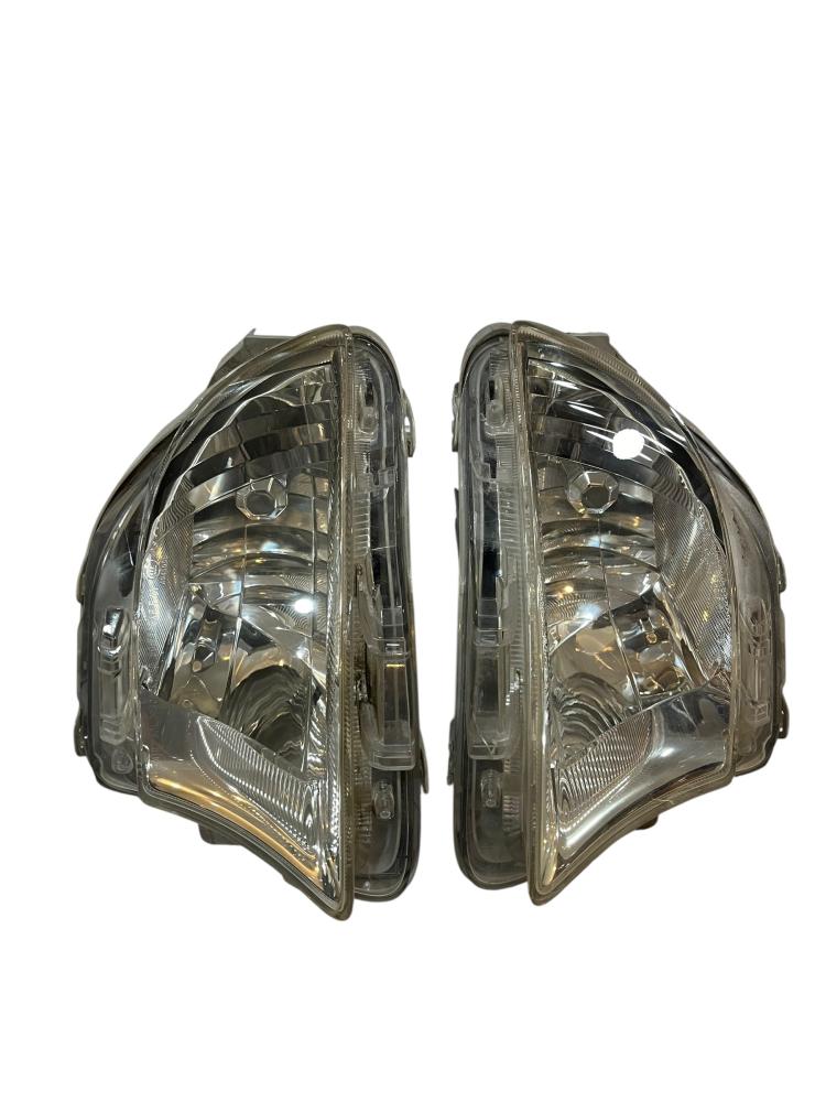 Lexus 460 flashlights