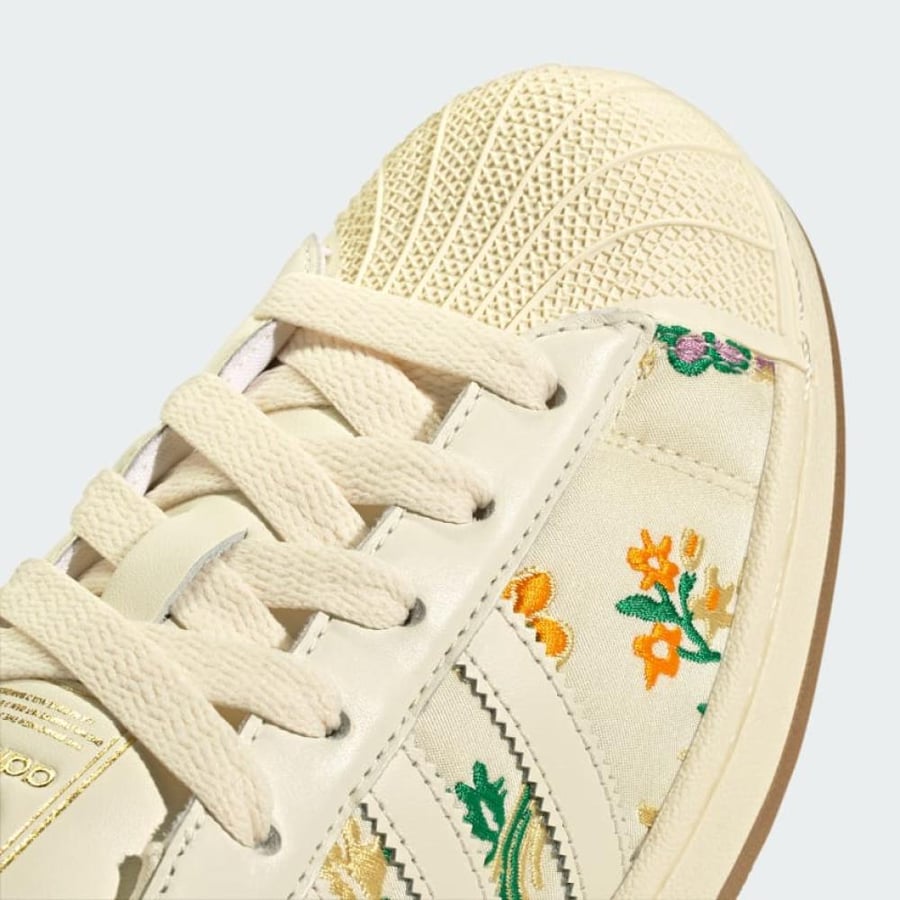 Adidas Superstar