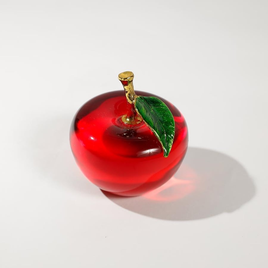 A crystal masterpiece in the shape of an apple