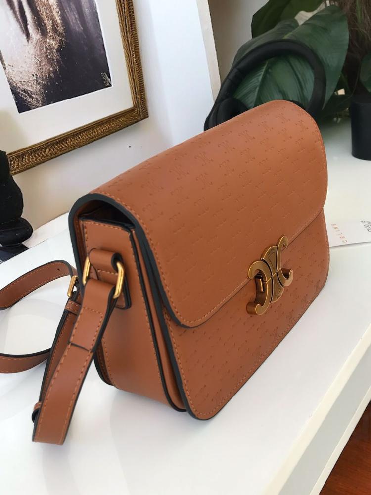 شنطة نسائية ماركة سيلين  Celine بني فاتح