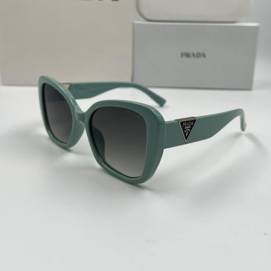 نظارات Prada