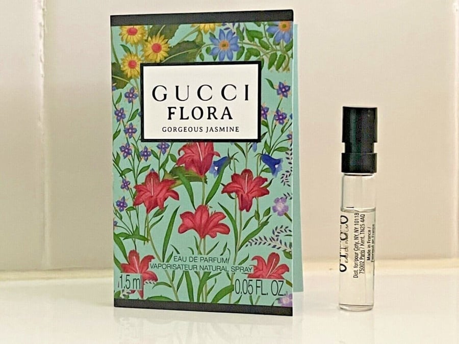 عينة عطر قوتشي فلورا جورجيوس ياسمين النسائي Flora Gorgeous Jasmine Gucci for women عطر زهري للنساء صدر عام 2022م. الحجم: 1.5 مل