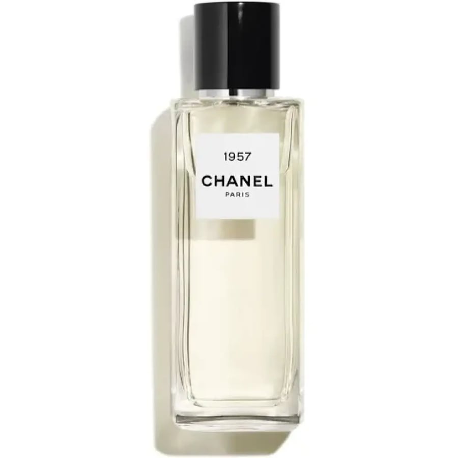 عينة عطر 1957 من شانيل اودي بارفيوم ( حصريات) 1957 Eau de Parfum Chanel عطر اروماتيك للجنسين صدر عام 2019م. الحجم: 1.5مل