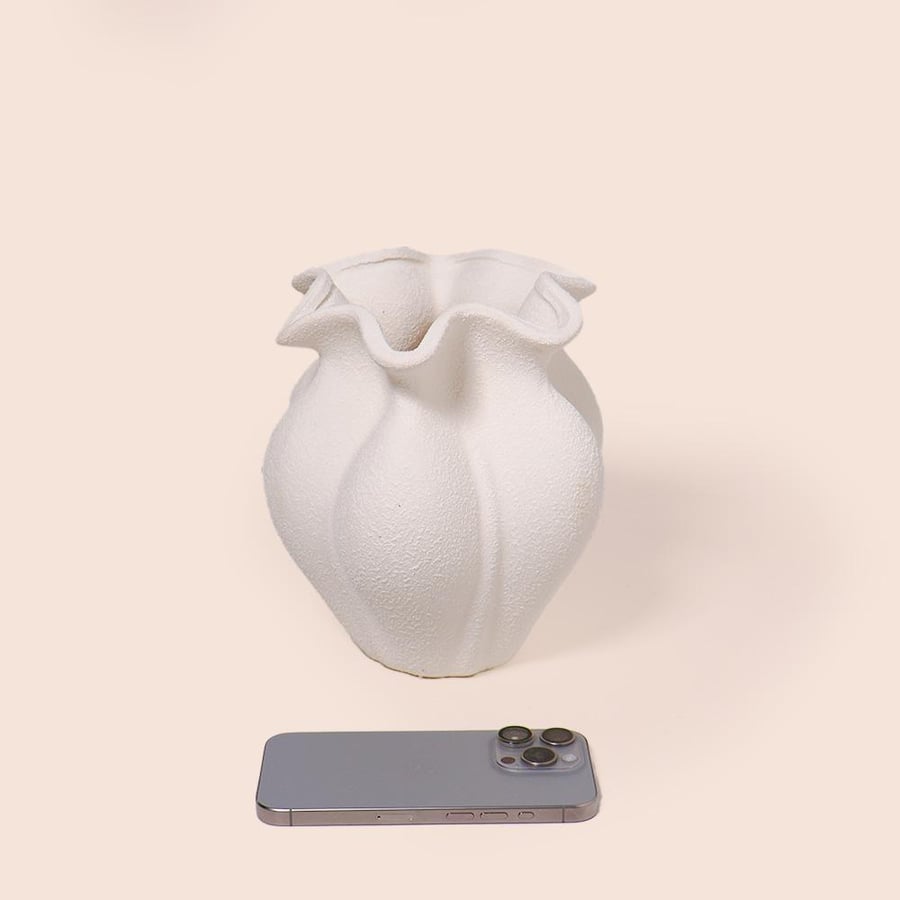 1311 beige ceramic vase