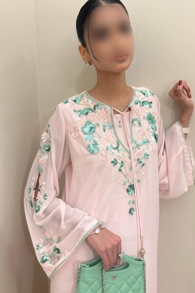 جلابيه شيفون مع شك يدوي