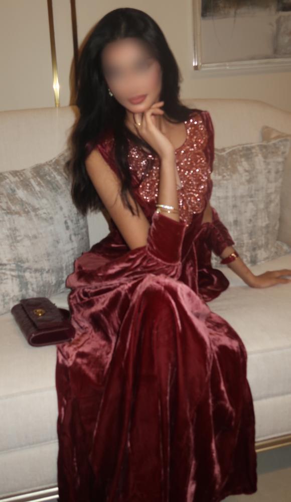 Two-piece velvet jalabiya
