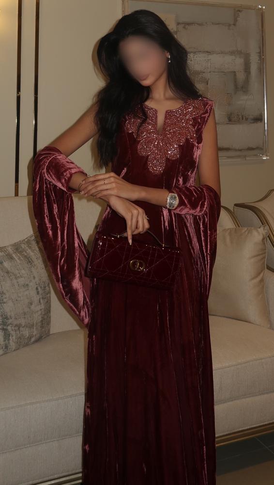 Two-piece velvet jalabiya