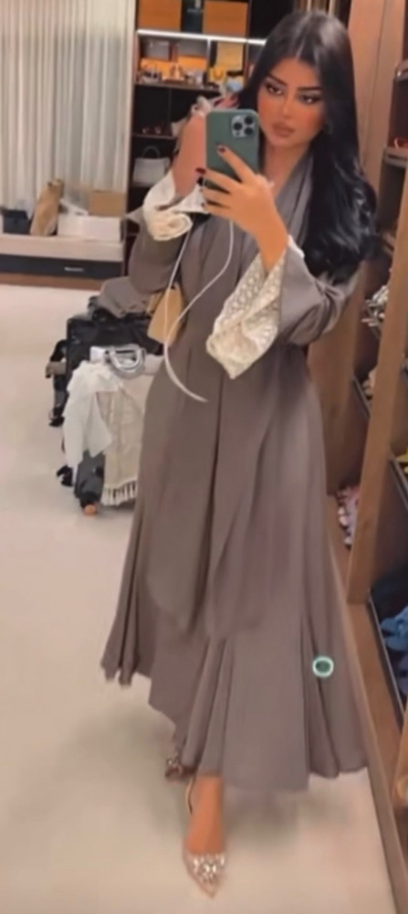 عباية بقصة كلوش مع حزام