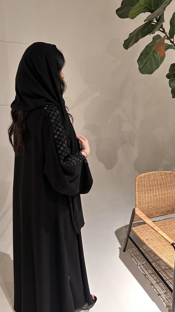 عباية كريب ملكي