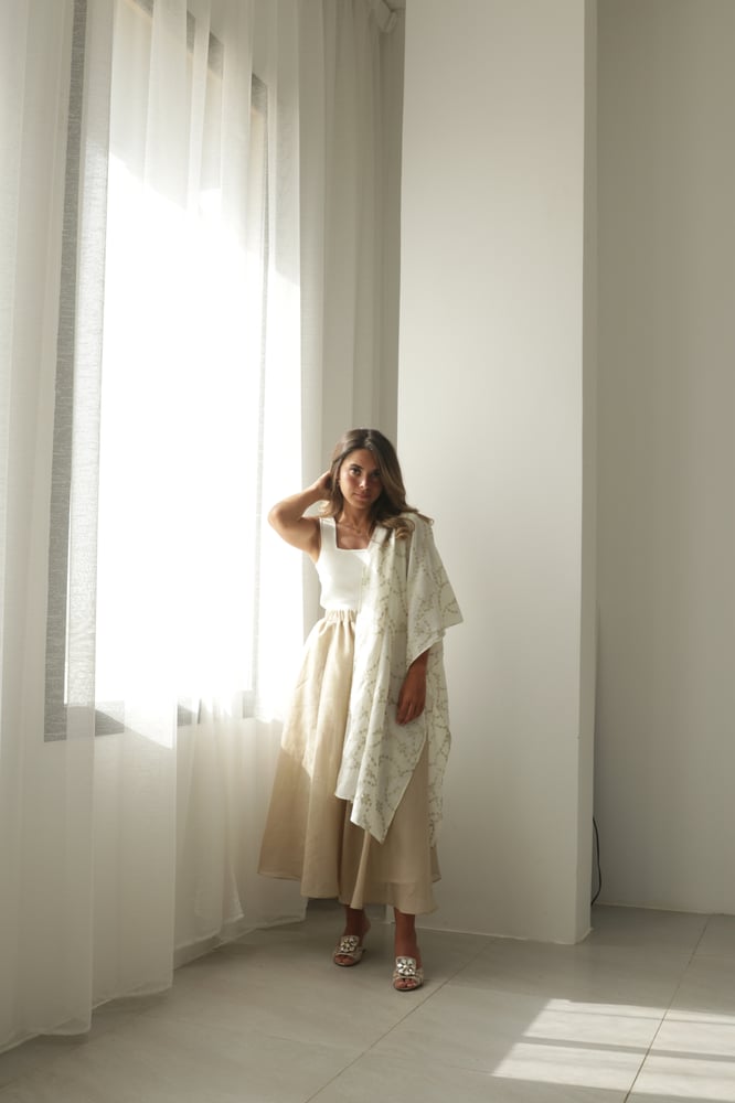Linen skirt with linen shawl