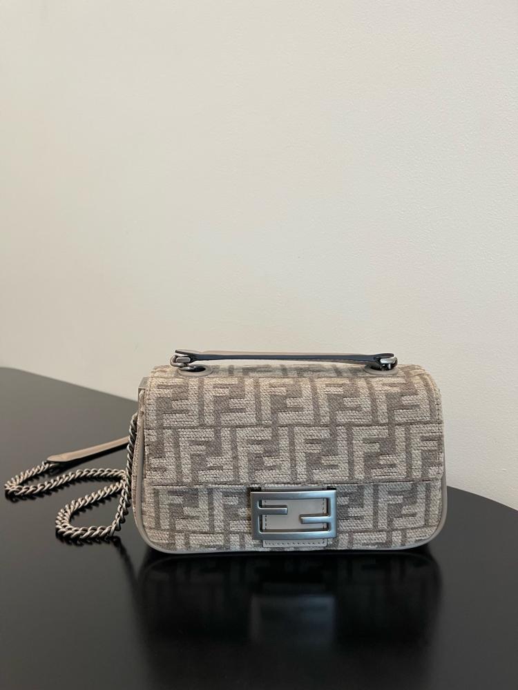 فندي  24cm