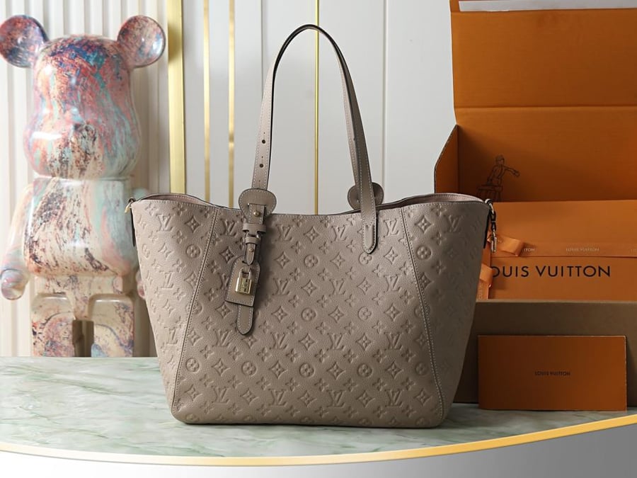 لويس فيتون  56cm