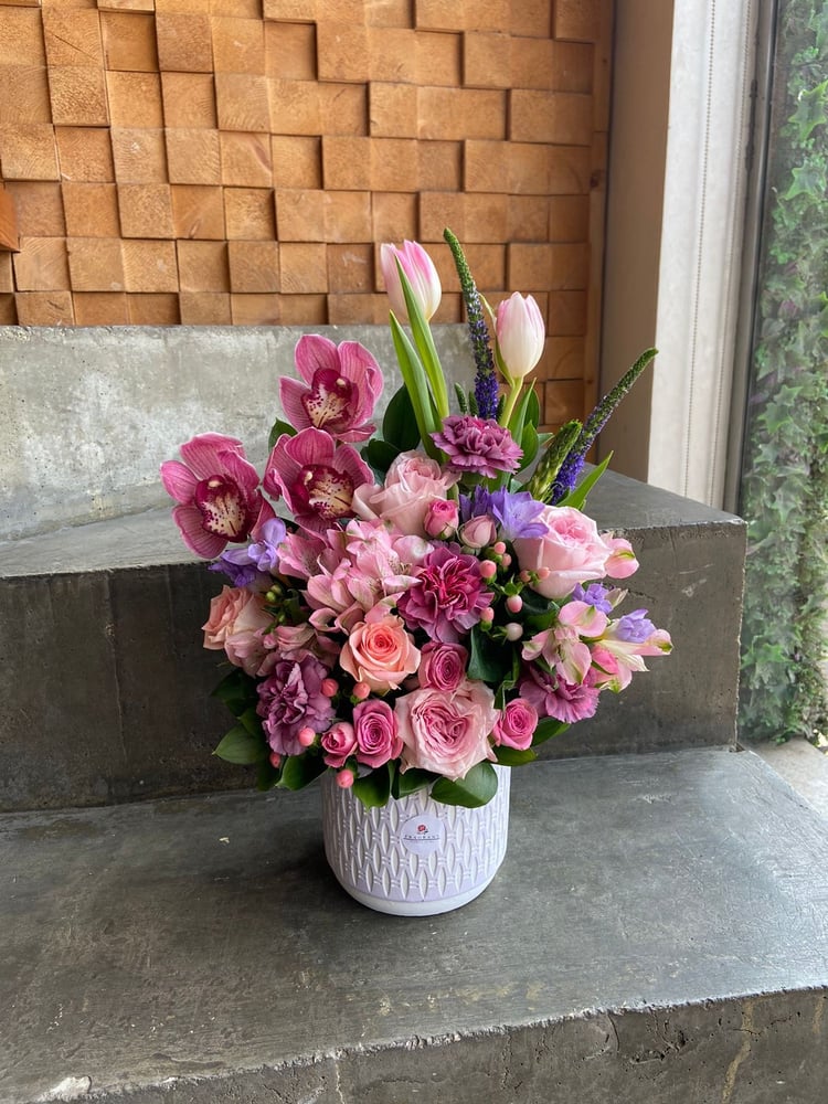 Flower mixture vase