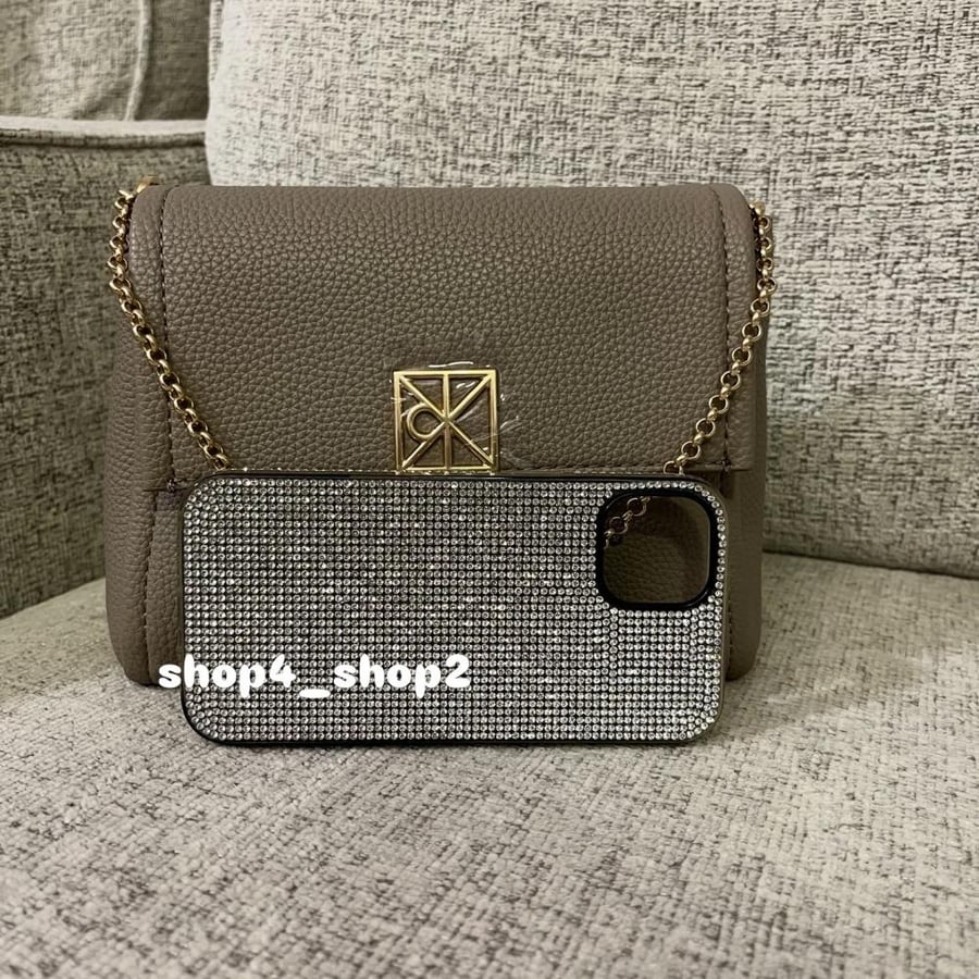 شنطة كالڤن كلاين calvin klein