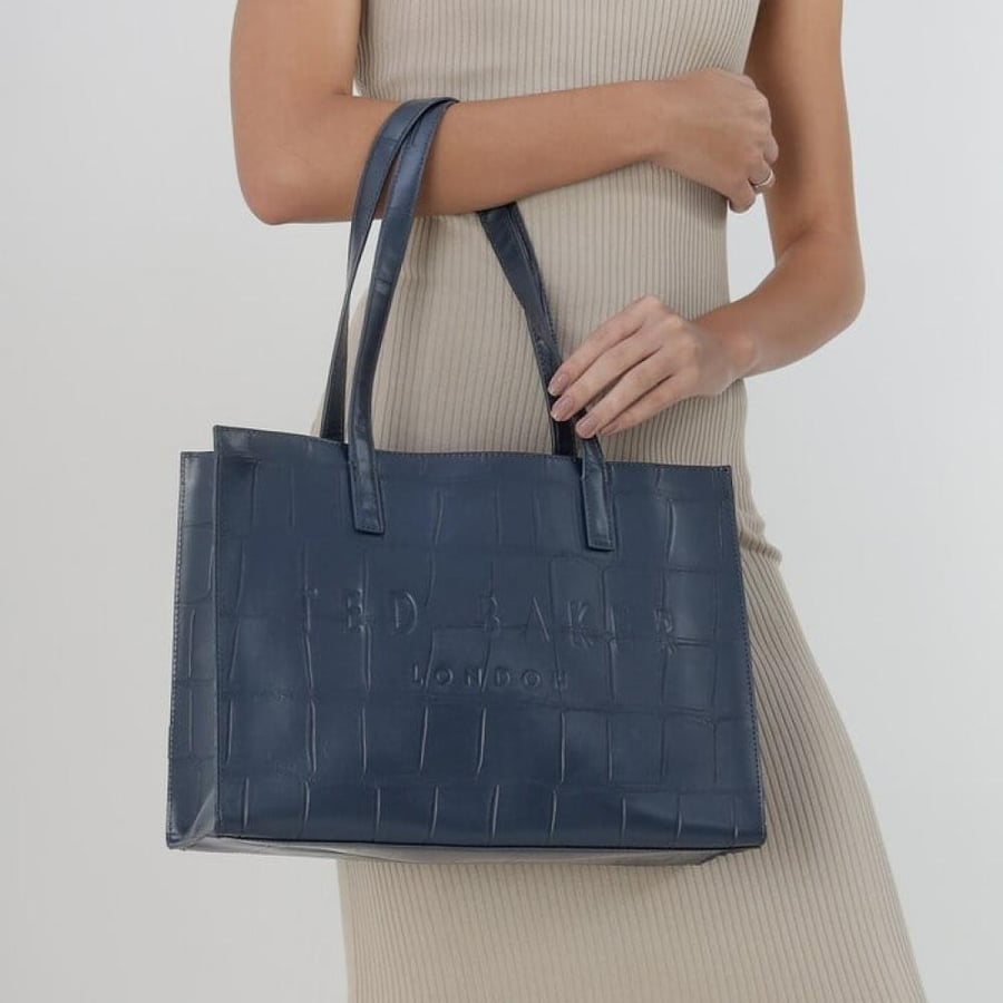 كيس  كحلي وسط تيد بيكر Ted Baker