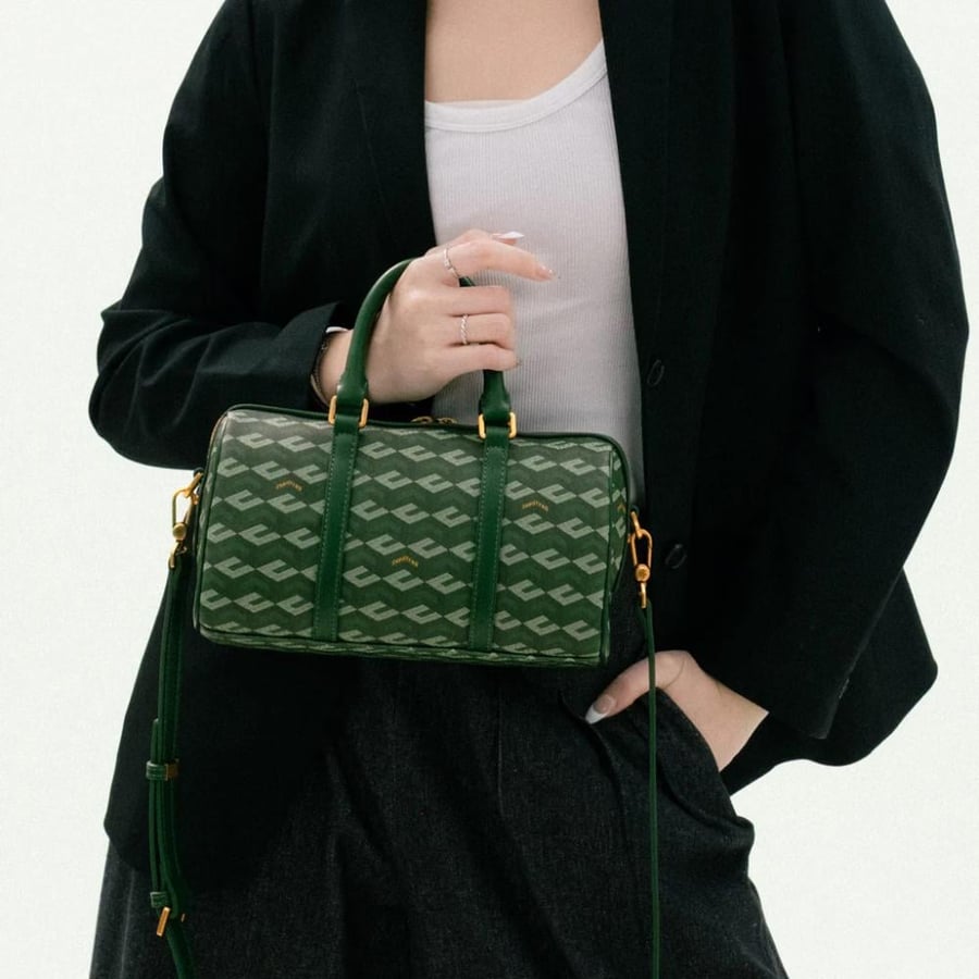 شنطة ميني Christy Ng