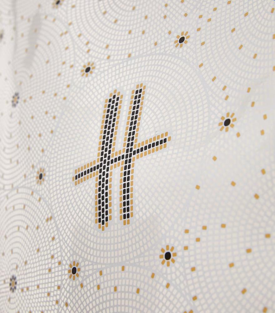 كيس وسط هارودز Harrods
