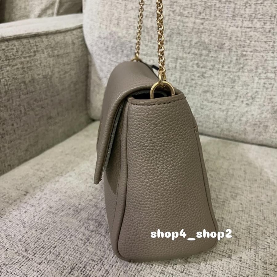 شنطة كالڤن كلاين calvin klein