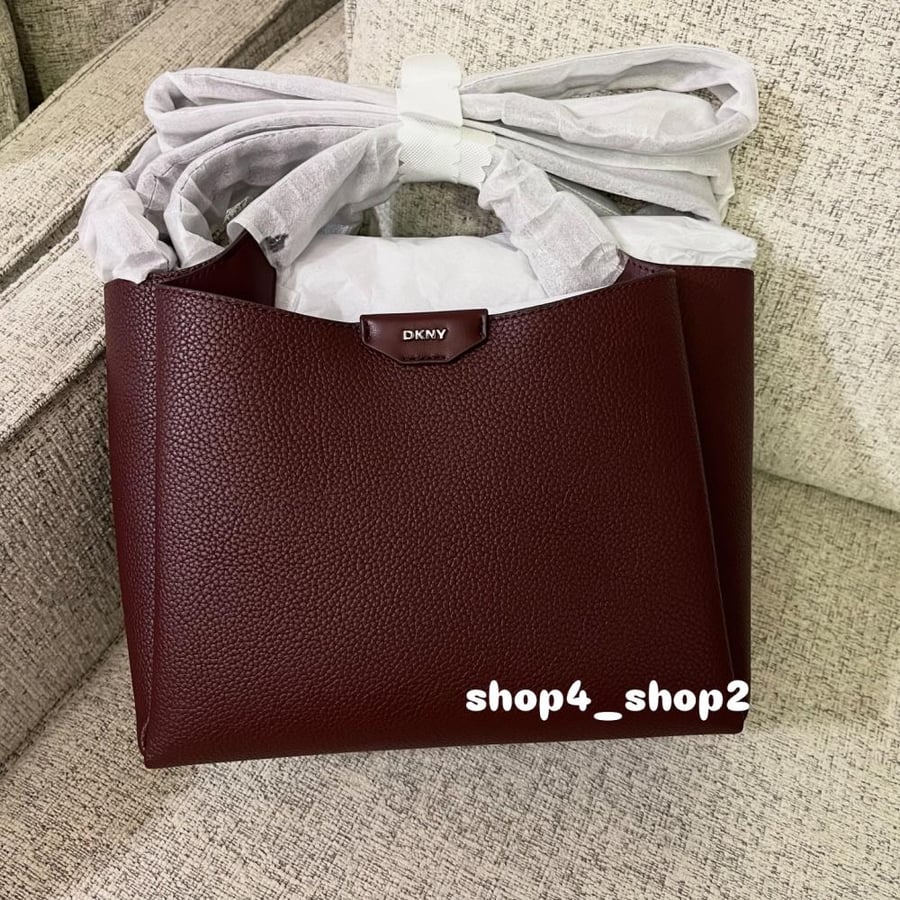 شنطة عنابي دكني DKNY