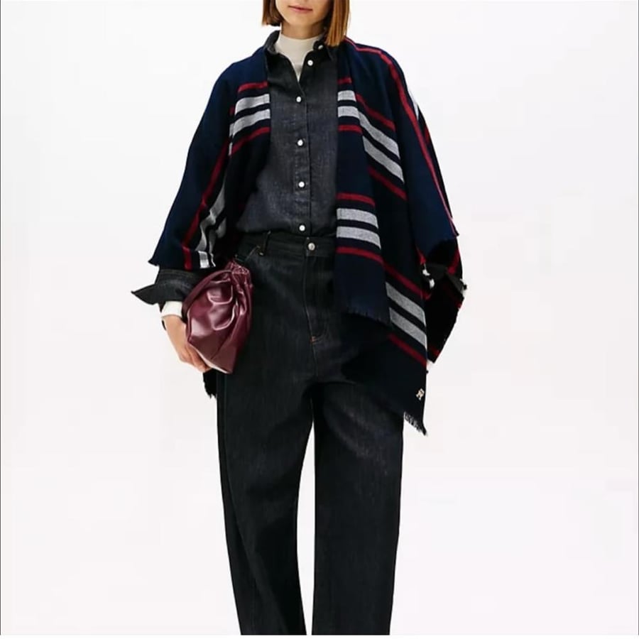 Tommy Hilfiger scarf