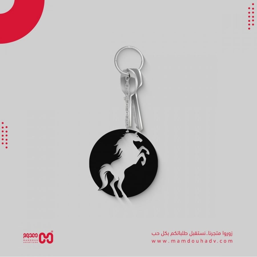 ميدالية دائرية بشكل خيل