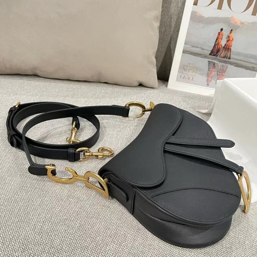 ديور سادل باق مقاس 25.5cm