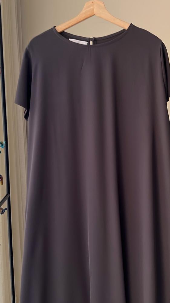 فستان متاح بعدة ألوان