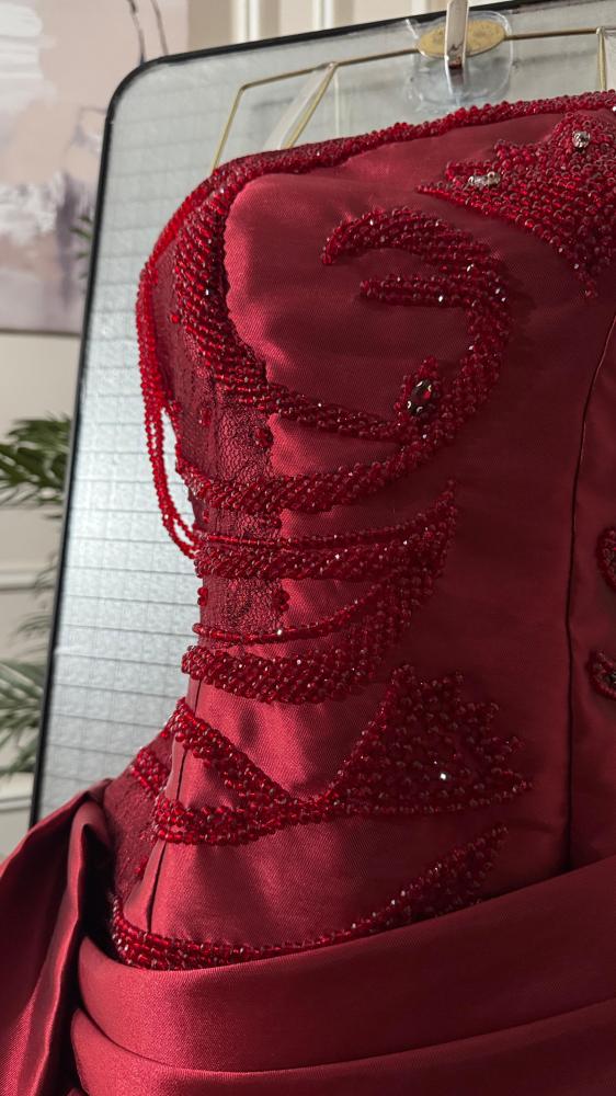 فستان سهره ميكادو مع تطريز ودانتيل