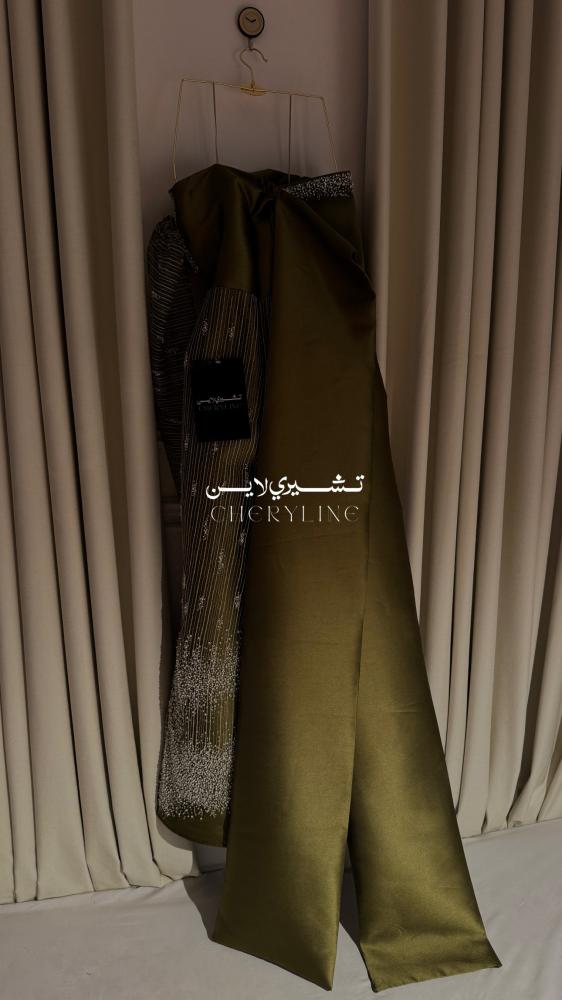 فستان سهره مزين باللون الزيتي